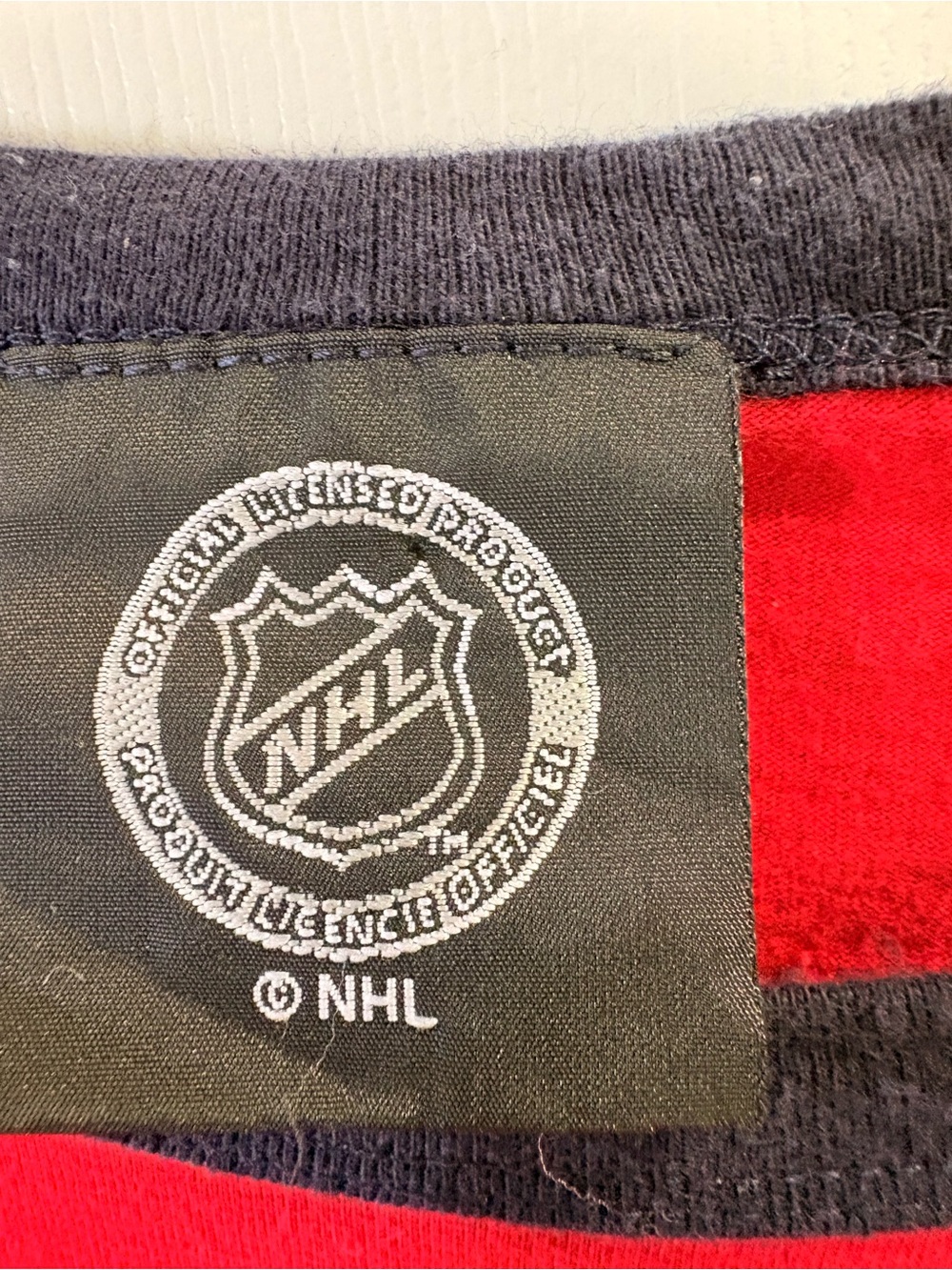NHL Red and Navy Official Logo Crewneck Men’s XL Habs Long sleeve - Picture 3 of 7